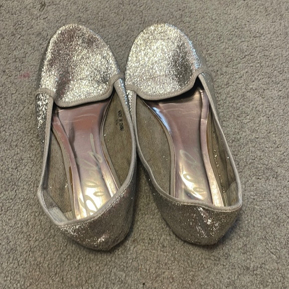 Sparkly Flats - Picture 1 of 1